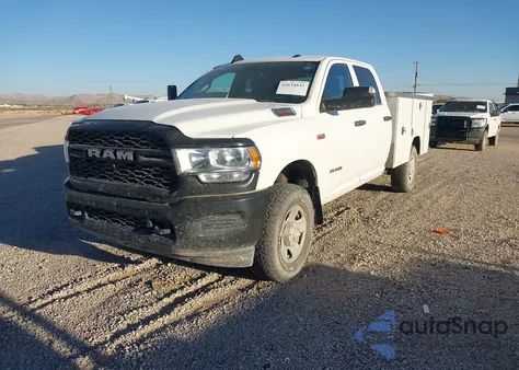 2022 Ram 2500 Tradesman 4X4 8' Box z USA, uszkodzony, nr VIN 3C7WR5HJ9NG273650